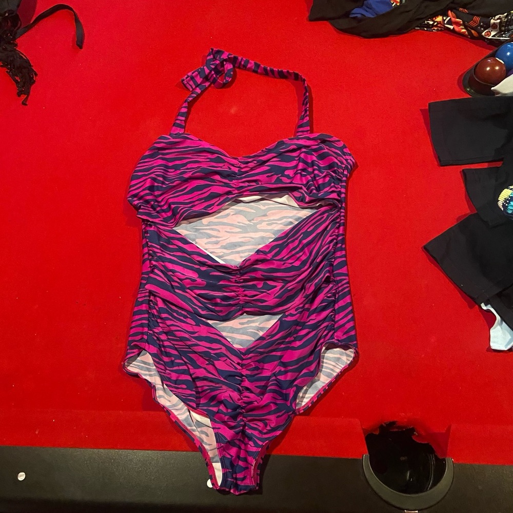 One piece bathing suit